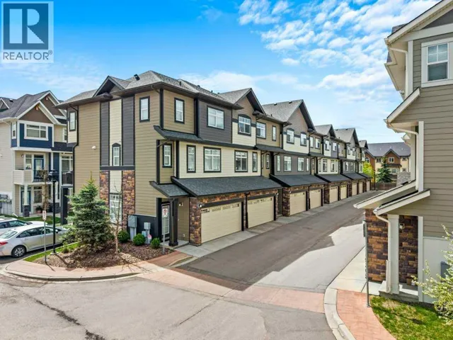 205 Wentworth Row SW, Calgary, Alberta T3H1Y1