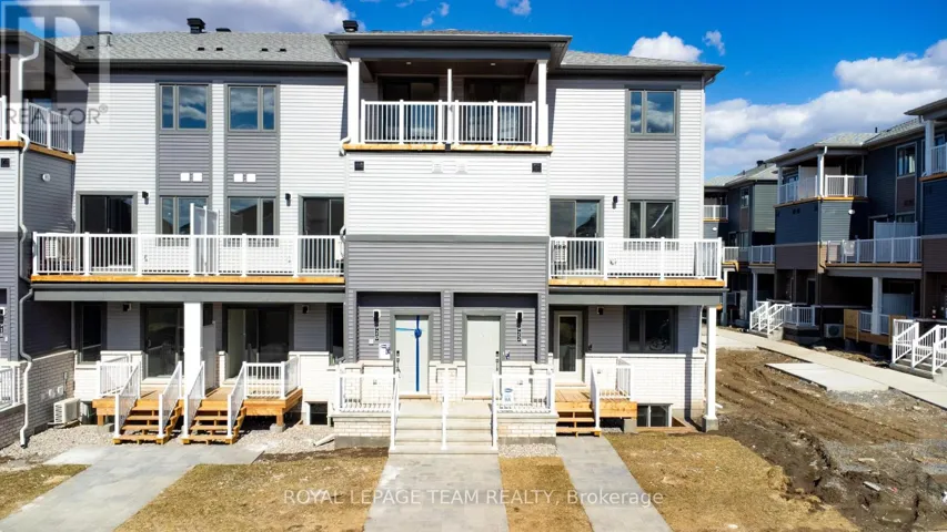 920 PARNIAN PRIVATE, Ottawa, Ontario K2J7K6