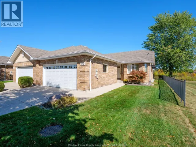1592 BLUE HERON DRIVE, Windsor, Ontario N8P1L6