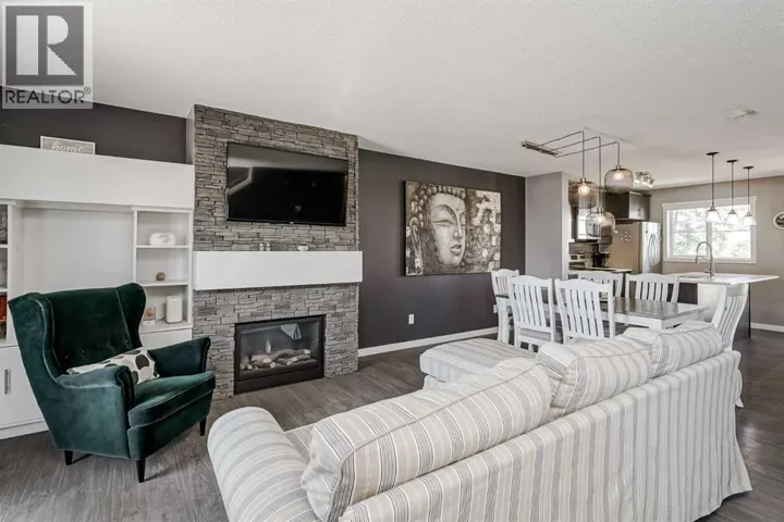 313 Copperpond Landing SE, Calgary, Alberta T2Z1G6