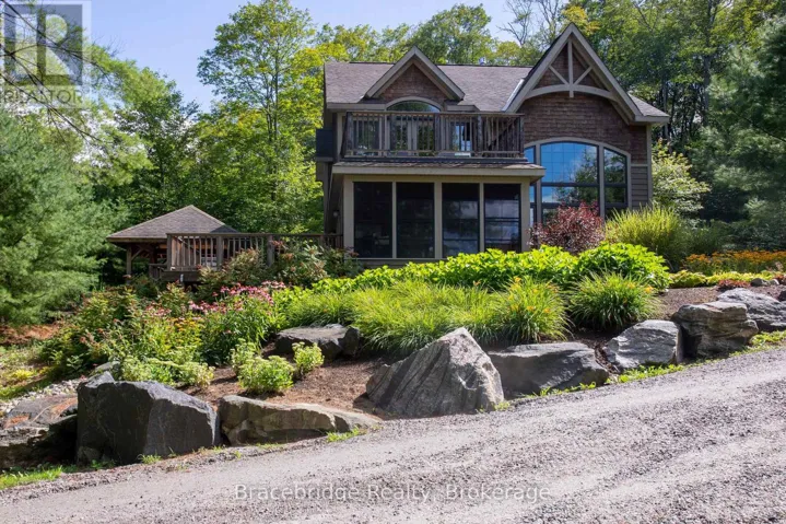 SANDFIELD 9 W9 – 3876 MUSKOKA RD 118 HIGHWAY W, Muskoka Lakes (Medora), Ontario P0B1J0
