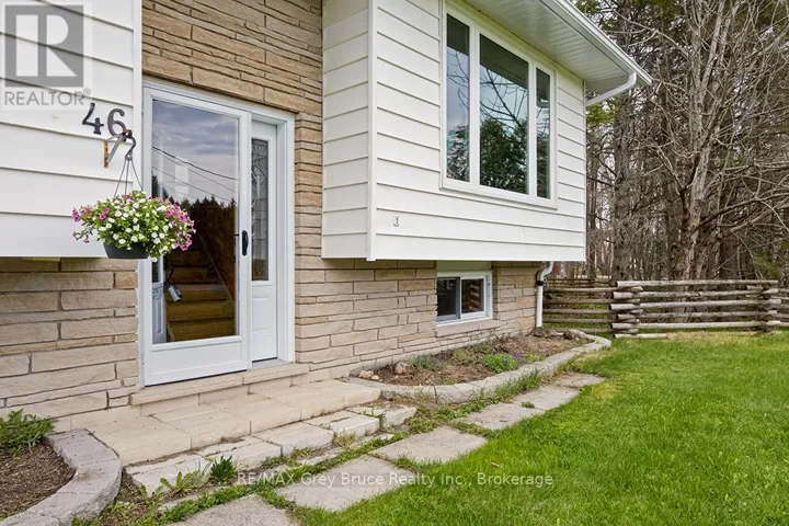 Welcome to 46 Maple Golf Crescent