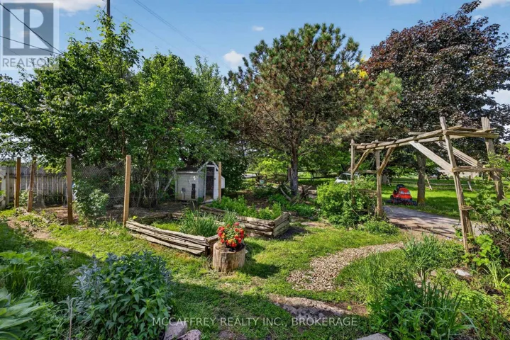6429 COUNTY RD 2, Loyalist (Odessa), Ontario K0K2A0