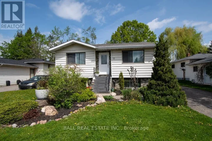 13 COYLE CRESCENT, Selwyn, Ontario K0L2H0