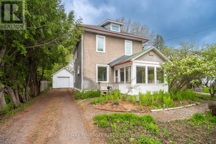 348 ESTHER STREET, Pembroke, Ontario K8A3C8