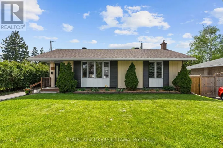 1056 HINDLEY STREET, Ottawa, Ontario K2B5M1