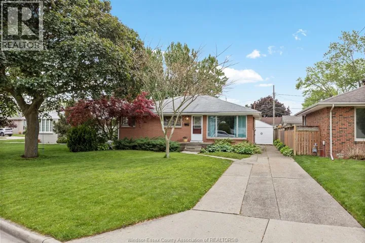 885 ISACK DRIVE, Windsor, Ontario N8S3W6