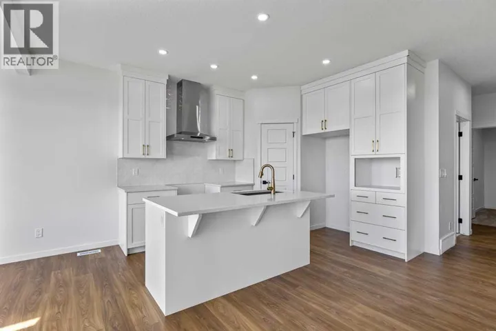131 Corner Glen Grove NE, Calgary, Alberta T3N2S3