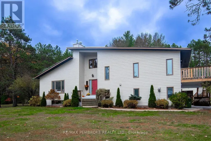 177 SYLVAN DRIVE, Petawawa, Ontario K8A6W7