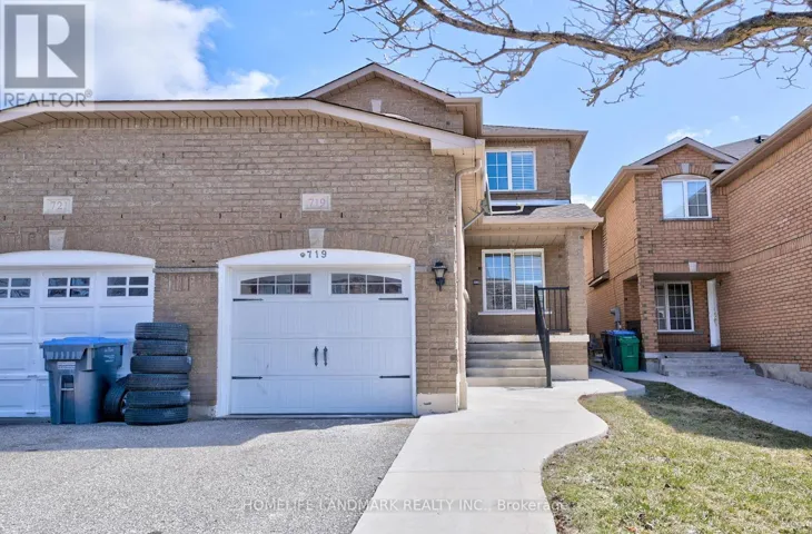719 STONEBRIDGE AVENUE, Mississauga (East Credit), Ontario L5V2K9