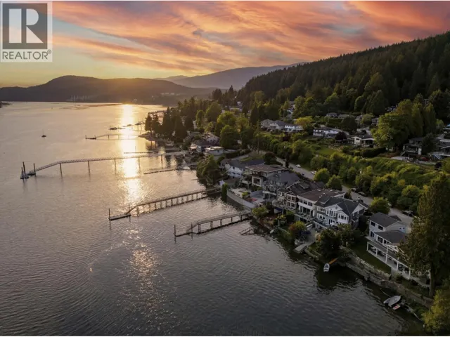 648 ALDERSIDE ROAD, Port Moody, British Columbia V3H3A5