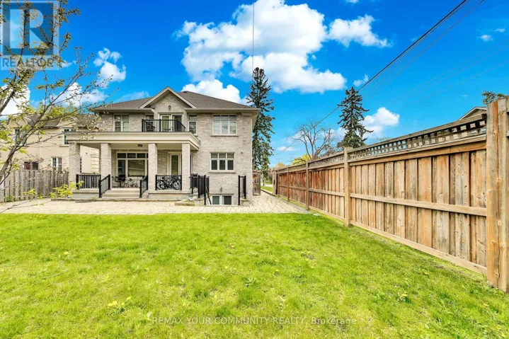 179 GREENFIELD AVENUE, Toronto (Willowdale East), Ontario M2N3E1