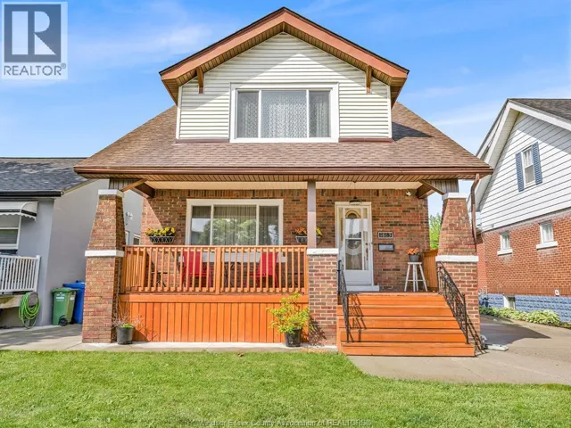 1863 PILLETTE ROAD, Windsor, Ontario N8T1P2