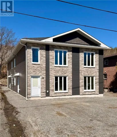 213 Hillsboro Unit# 1, Sudbury, Ontario P3B2B5