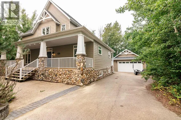 244 Canal Street, Rural Ponoka County, Alberta T4L2N3