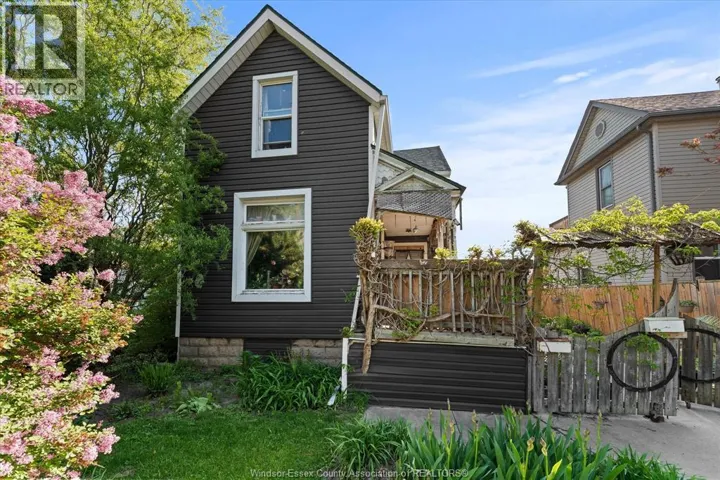 552 PARENT, Windsor, Ontario N9A3J8