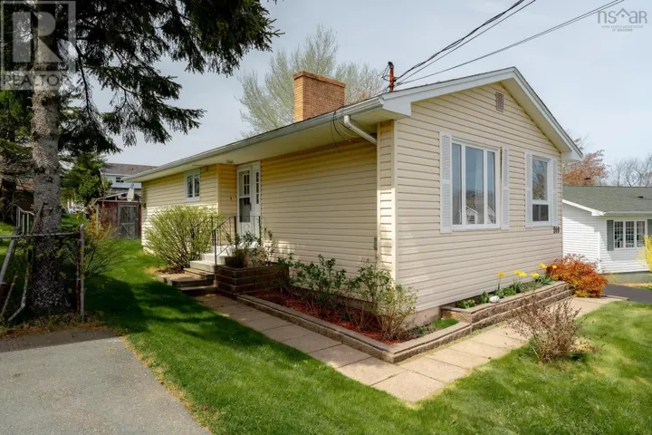 249 Poplar Drive, Dartmouth, Nova Scotia B2W4K6