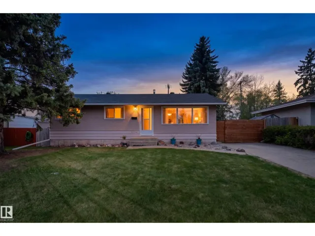 15241 85 AV NW, Edmonton, Alberta T8R3Z8