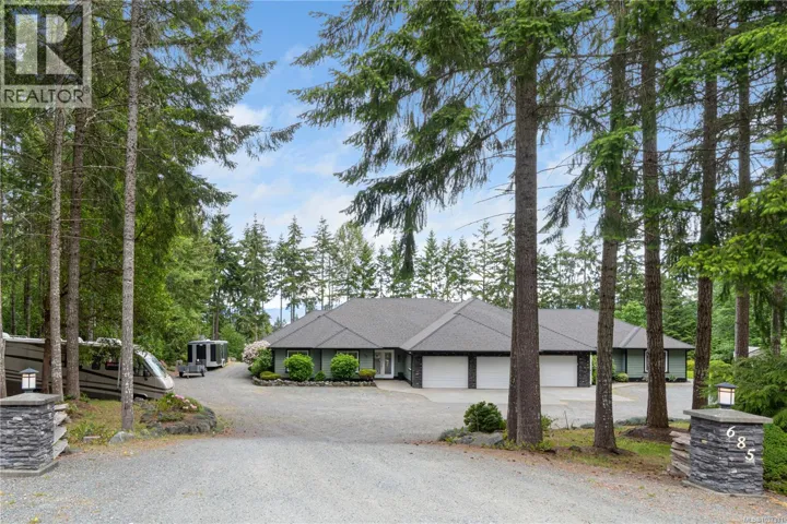 685 Wildgreen Way, Parksville, British Columbia V9P0A5