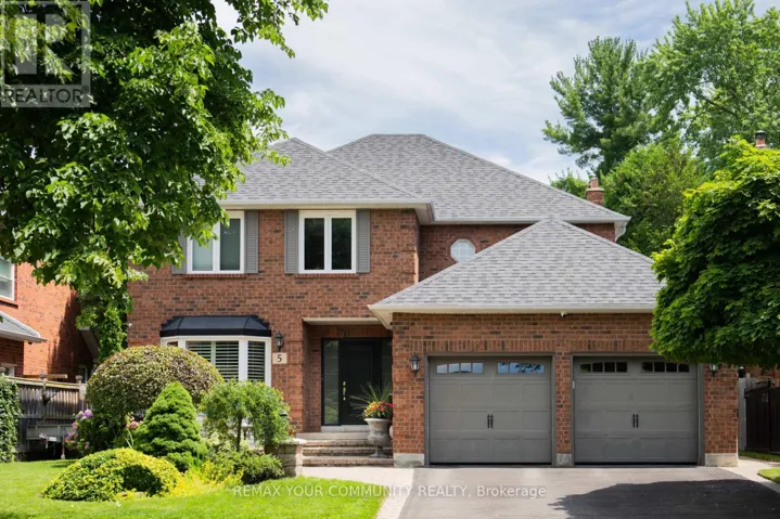 5 CARRIAGE LANE, Clarington (Courtice), Ontario L1E1J9