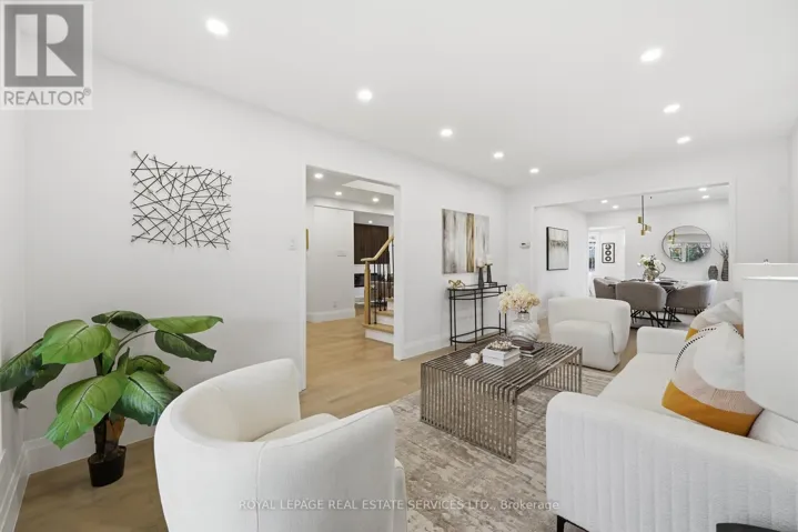 1332 QUINPOOL COURT, Mississauga (Creditview), Ontario L5C4J3