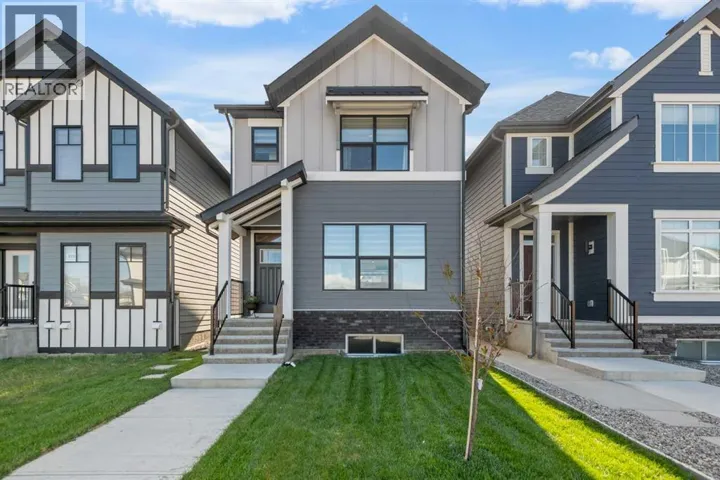 395 Magnolia Drive SE, Calgary, Alberta T3M3M4