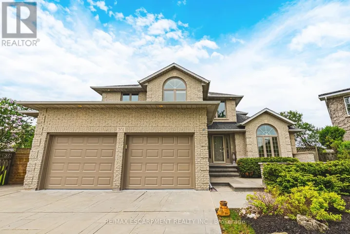 301 PARKWOOD CRESCENT, Hamilton (Thorner), Ontario L8V5B5