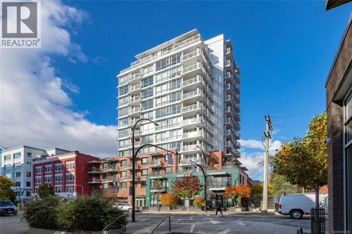 706 834 Johnson St, Victoria, British Columbia V8W1N3