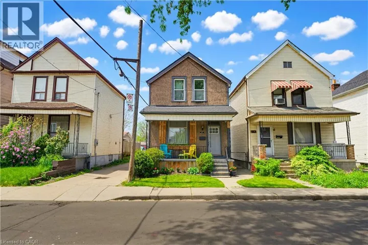 17 MINTO Avenue, Hamilton, Ontario L8L6E1