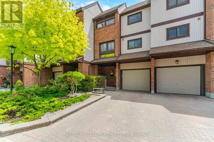 52 - 1080 WALDEN CIRCLE, Mississauga (Clarkson), Ontario L5J4J9