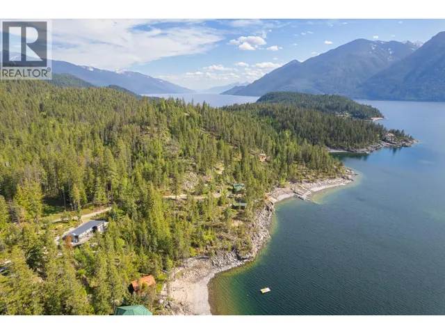 17246 PILOT BAY Road, Crawford Bay, British Columbia V0B1X0