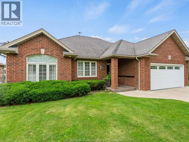 26 GOLFVIEW, Kingsville, Ontario N9Y4E3