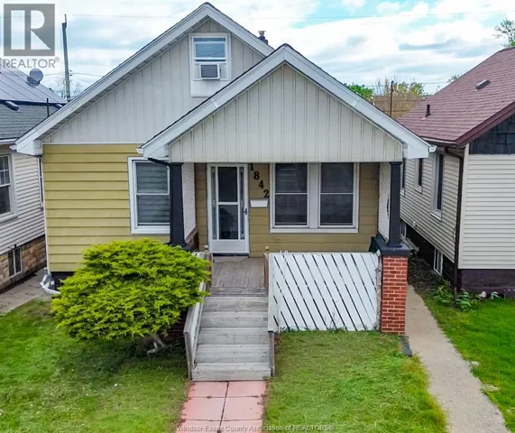 1842 DROUILLARD, Windsor, Ontario N8W3X5