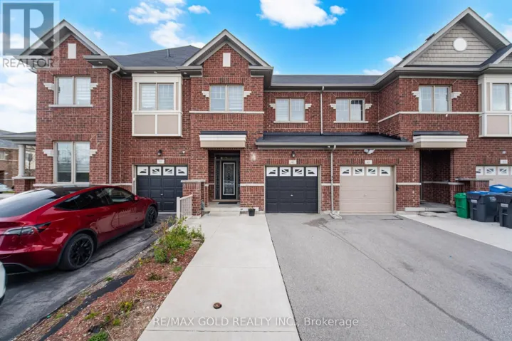41 DAVENFIELD CIRCLE, Brampton (Bram East), Ontario L6P2P7