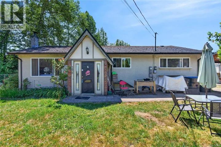 295 Centennial Dr, Courtenay, British Columbia V9N5R6