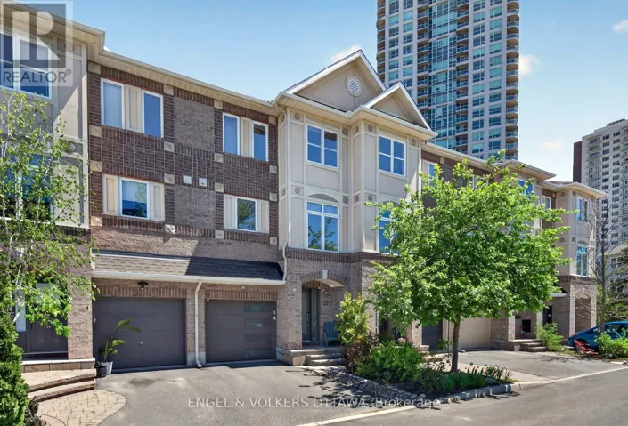 27 BRIARWAY PRIVATE, Ottawa, Ontario K1Z1C3