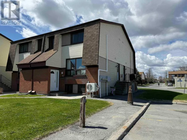 23A WOODVALE GREEN, Ottawa, Ontario K2G4H3
