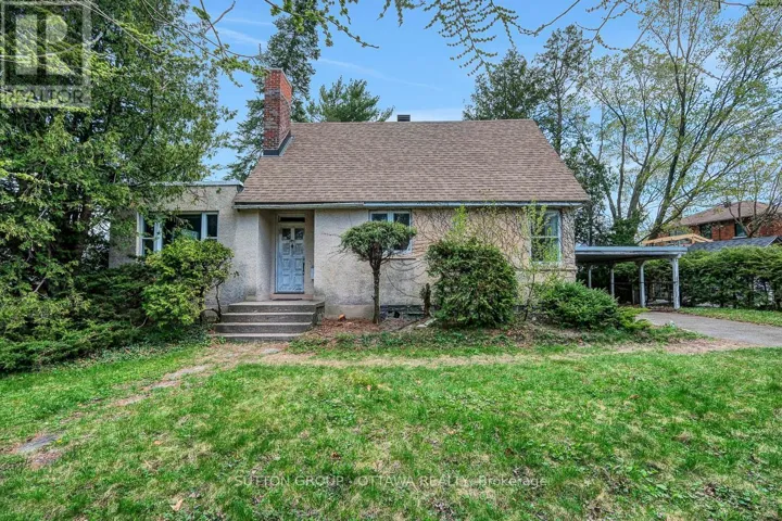 1471 CAVENDISH ROAD, Ottawa, Ontario K1H6C4