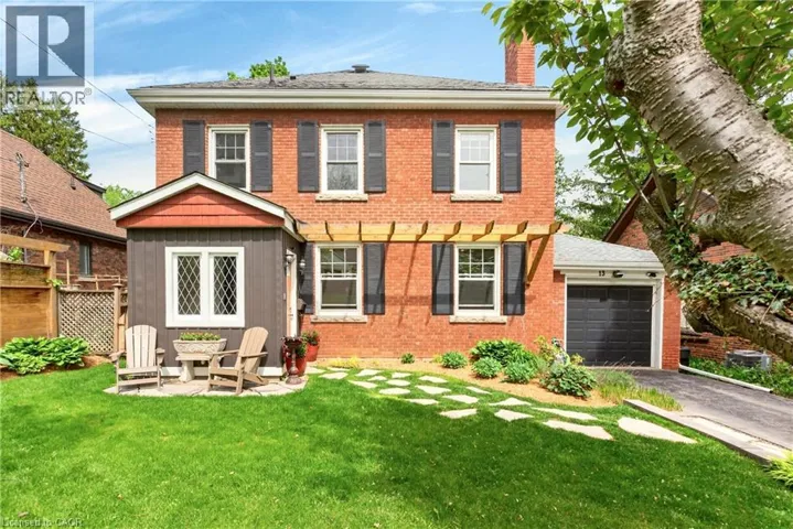 13 TWEEDSMUIR Avenue, Dundas, Ontario L9H4H6
