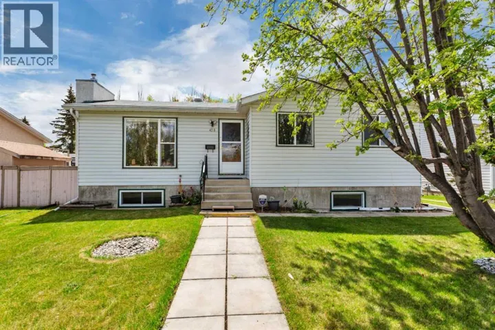 4318 45 Ave, Sylvan Lake, Alberta T4S1K8