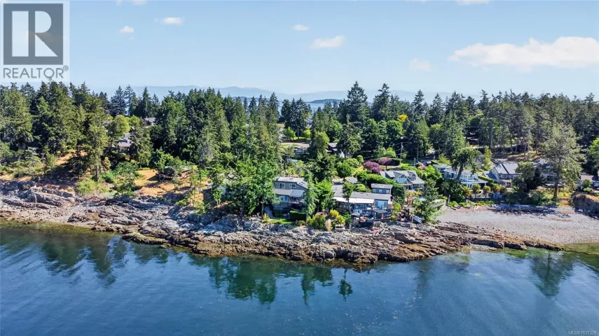 2222 The Jib, Nanoose Bay, British Columbia V9P9B6