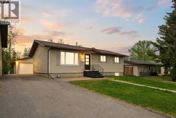 105 Cunningham Crescent, Red Deer, Alberta T4P2S2