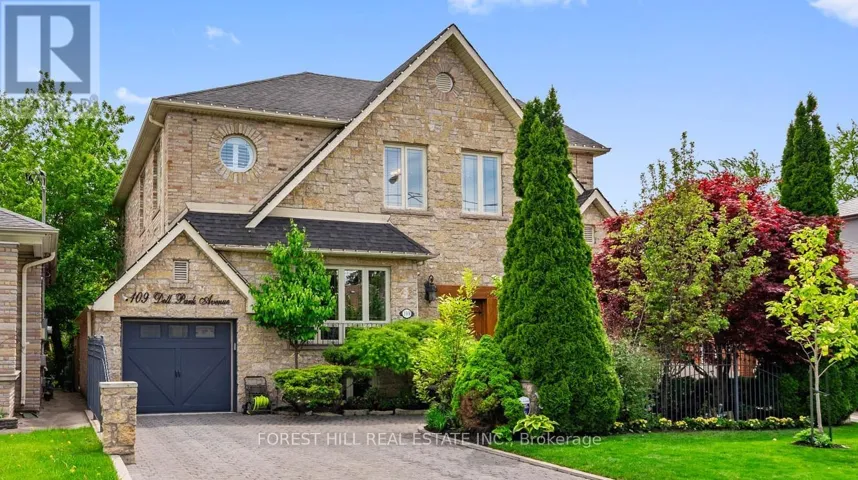 109 DELL PARK AVENUE, Toronto (Englemount-Lawrence), Ontario M6B2V2