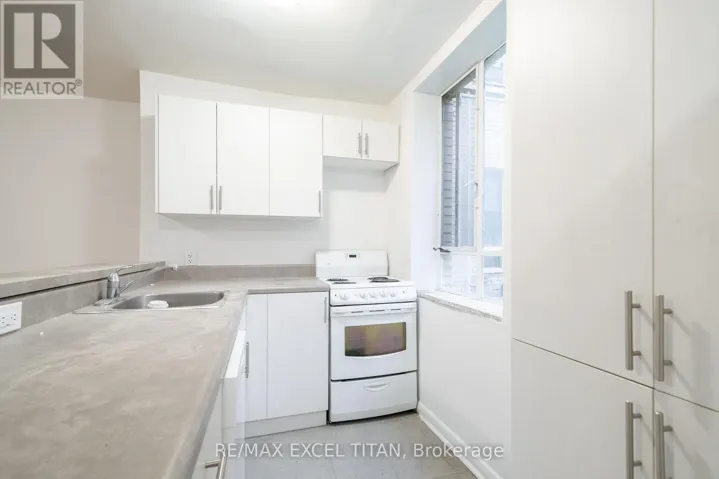 M9 - 77 ERSKINE AVENUE, Toronto (Mount Pleasant West), Ontario M4P1Y5