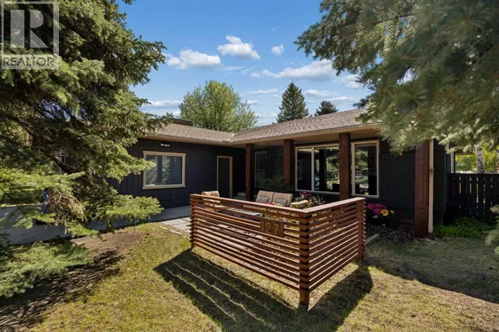 127 Parkglen Crescent SE, Calgary, Alberta T2J4L9