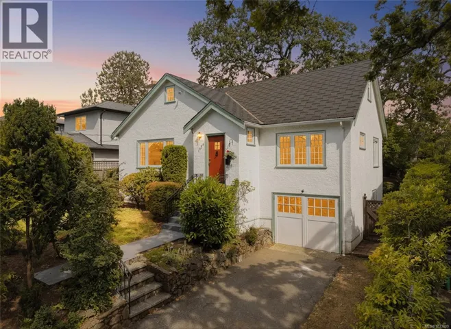 1670 Kisber Ave, Saanich, British Columbia V8P2W6