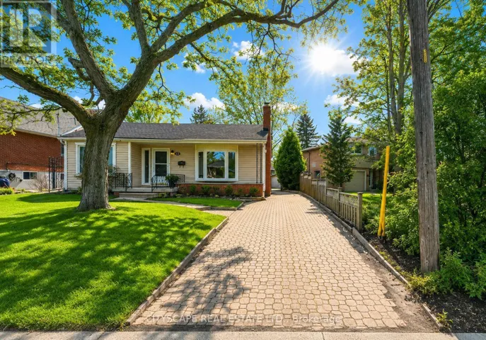 17 RITA STREET, Hamilton (Dundas), Ontario L9H4S1