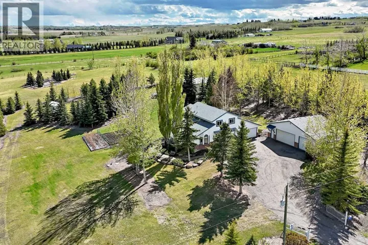 16253 262 Avenue E, De Winton, Alberta T1S4G7