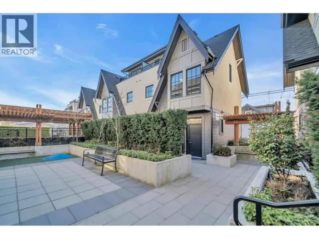 7901 OAK STREET, Vancouver, British Columbia V6P4A6