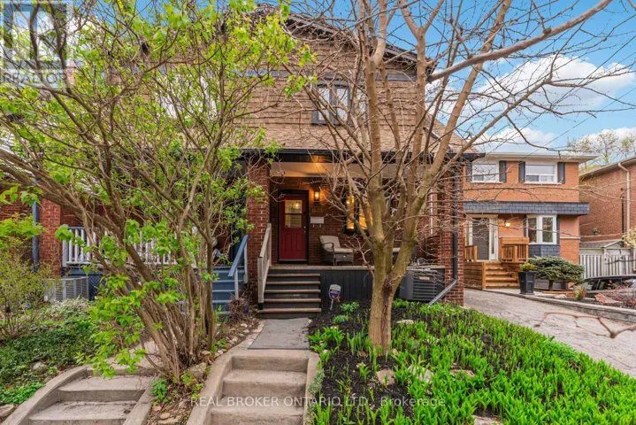 136 BLANTYRE AVENUE, Toronto (The Beaches), Ontario M1N2R5
